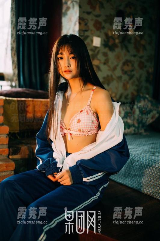 GIRLT果团网 - 网盘里的宝藏：little贝壳喵的旅拍合集，让你在家就能感受‘出国’的快感！
