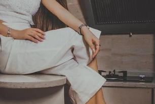 GIRLT果团网 – 办公室里的小九九美图：精选那些意外的灵感时刻