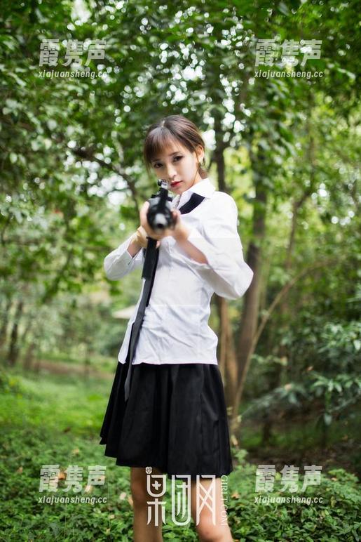 GIRLT果团网 - 短裤下的秘密：龚玥菲的私拍图集曝光！