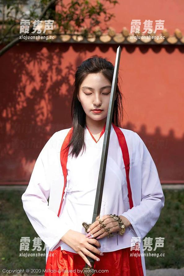 MiiTao蜜桃社 - 泳衣时尚新指南，谢芷馨Sindy的高清分享让你变身沙滩女神！