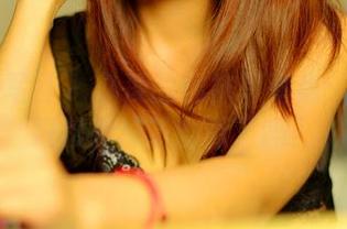 PANS写真 – 久凌的棉袜写真集：你准备好接受袜子幽默了吗？