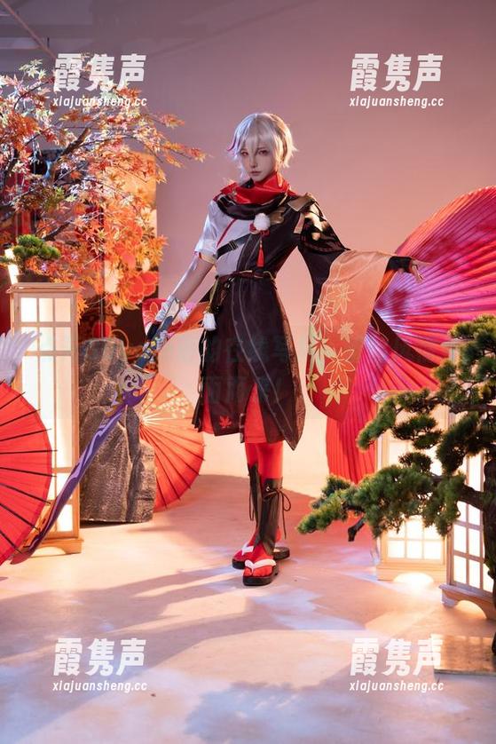 点开Seya狮砸的在线写真，蕾丝风情扑面而来！