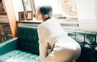 Sonson(손손)Loozy–VR的写真：在二次元和肉体之间游荡的美好尴尬
