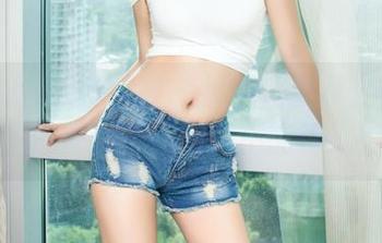 TouTiao头条女神 – 裤里丝新解:俞公主的资源保姆,绝对不能错过!