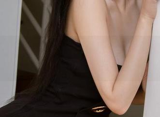 UGirls尤果网 – 一窥私房：郭婉祈的作品让人心动的秘书姿态