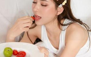Xiuren秀人网 – 一探小夕Kitty黑丝私拍图包的隐秘世界，暗香浮动