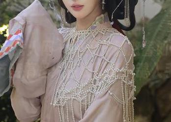 Xiuren秀人网 – 看萝莉悠悠酱如何把万圣节变搞怪：在线图集一键入手！