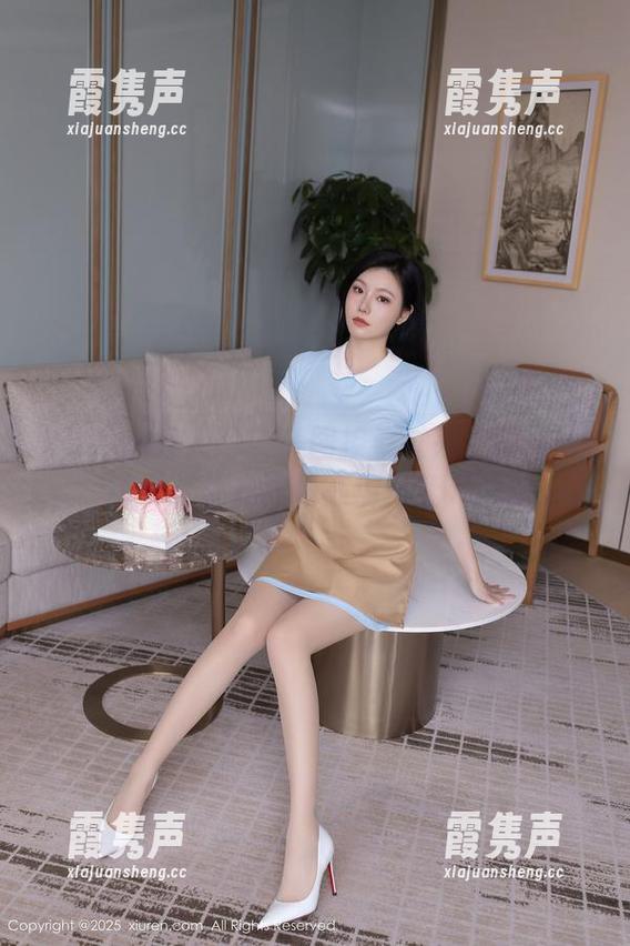 Xiuren秀人网 - 美图控看过来！雨儿baby的连体衣真是高清到让人心动