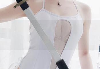 从教室透出的光:一小央泽的写真壁纸故事!