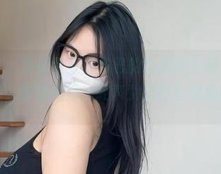 微密圈 – 最新可爱的肉巴的比基尼套装分享,感觉每一缕海风都在轻声杂揉这些漂亮的线条。
