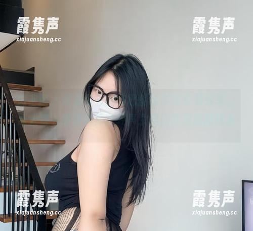 可爱的肉巴 微密圈 - 最新可爱的肉巴的比基尼套装分享,感觉每一缕海风都在轻声杂揉这些漂亮的线条。