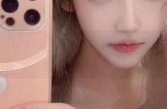 啾小妍Deer护士写真:是生活中的调味剂,还是梦中的药方?