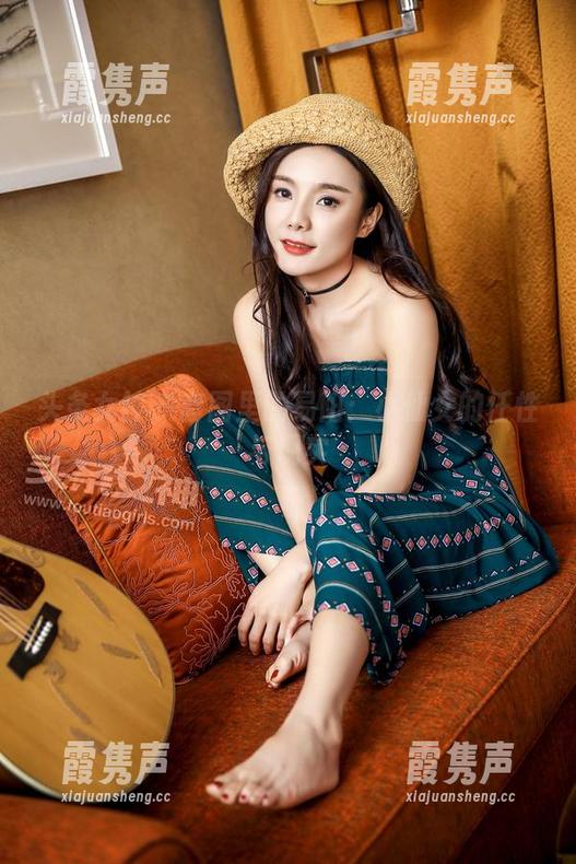 头条女神-易阳 头条女神 - 套图里的易阳:小仙女的任性与现实