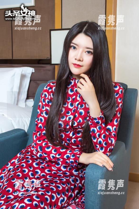 头条女神-李媛媛 头条女神 - 御姐李媛媛最新图集,光影交错中的优雅瞬间!