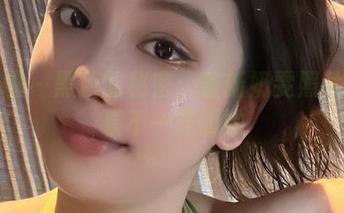微密圈 – 黑色的秘密：最新奶雯照片带你看不一样的她