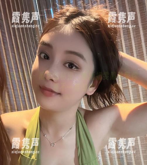 奶雯 微密圈 - 黑色的秘密:最新奶雯照片带你看不一样的她