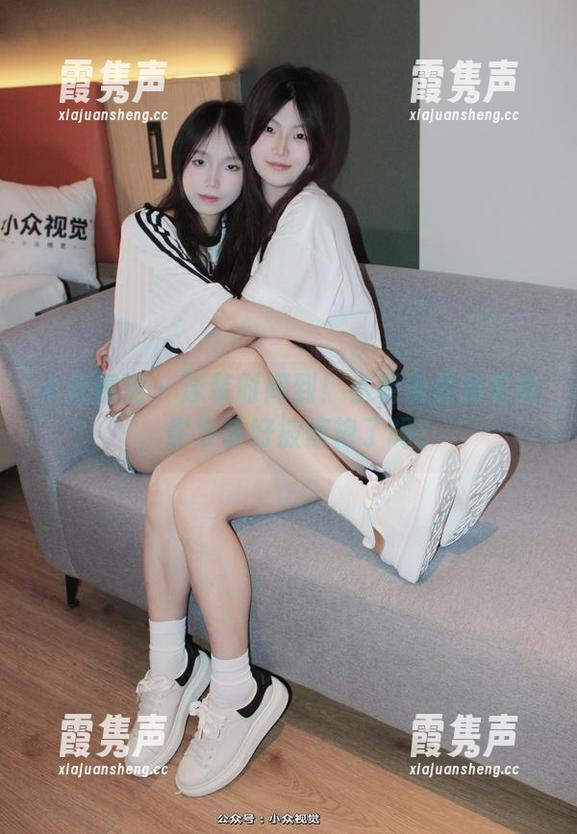 小众视觉 - 泳装时间到！小薯条最新写真，你准备好被惊艳了吗？