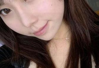 微密圈 – 看小芯酱的镂空原图,壁纸版的艺术品,竟然让我感受到了一种久违的柔和。