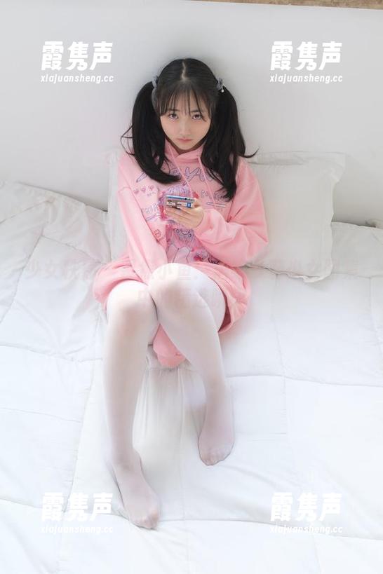 少女秩序 - 聚焦小鱼：居家萝莉少女图集中的精选瞬间