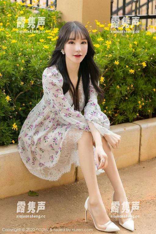 尤蜜荟 - 她的眼镜好像能透视心灵：Angela小热巴的免费写真奉上！
