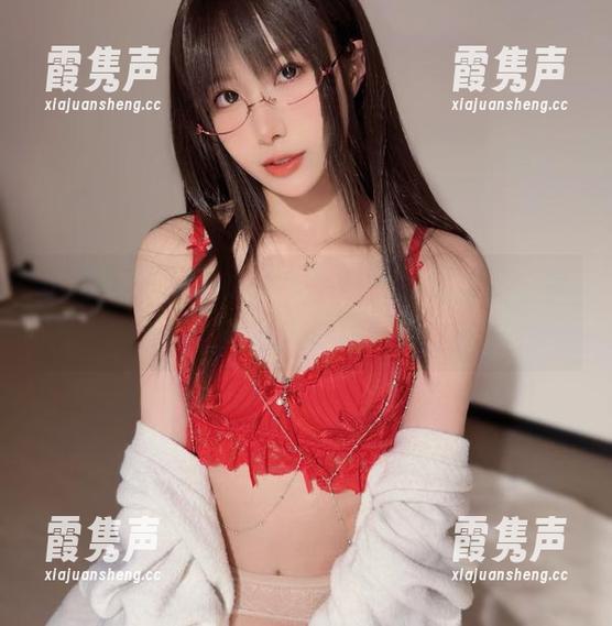 又被布丁大法的吊带原图壁纸圈粉了，真是让人心动！