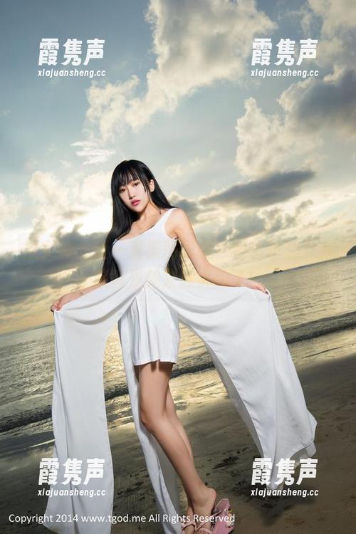 推女神 - 新一波美图更新，程小烦的户外照真是越来越大胆了！