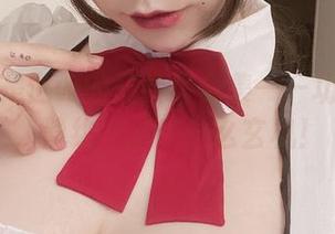 是三不是世w的最新写真集——功夫旗袍，隐约透露着什么玄机！
