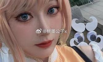 当桃墨公子遇上小铃铛，图片中的幽默让人忍俊不禁！