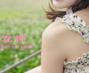 梦丝女神 – 在线捕捉！王娇娇的长腿美图，让我忍不住想多看几眼