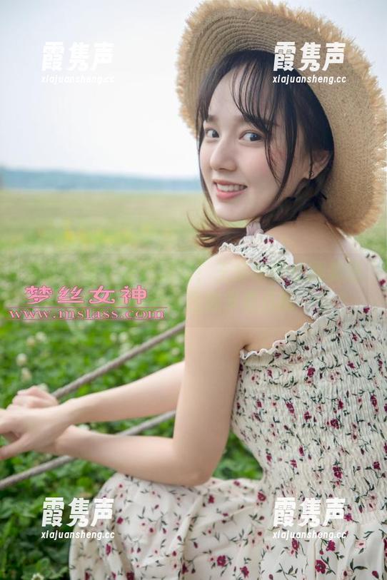 梦丝女神 - 在线捕捉！王娇娇的长腿美图，让我忍不住想多看几眼