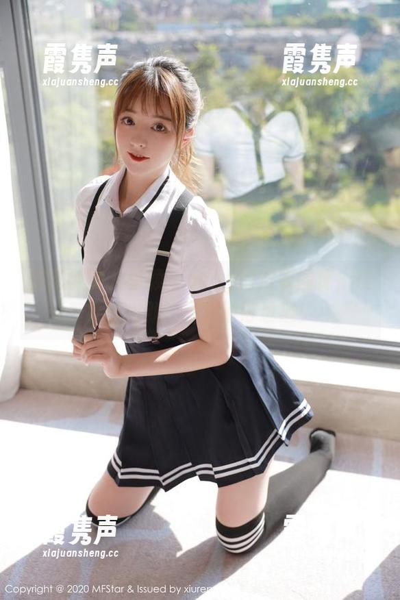 模范学院-李颖煊baby 模范学院 - 李颖煊baby的皮衣图库,皮衣加幽默,绝对值得逗趣!