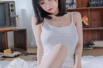 打开套图,感受樱井宁宁化身小熊猫的瞬间,甜蜜得让人不舍得划掉!