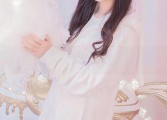 当樱群遇上兔女郎：原图里的cos奇迹！
