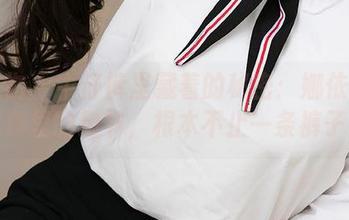 爱尤物 – 牛仔裤里藏着的秘密：娜依灵儿写真里的细节，根本不止一条裤子！