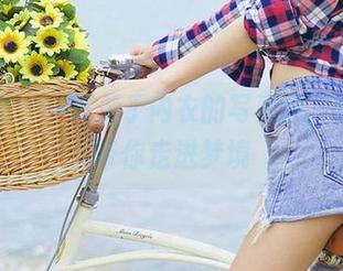 爱尤物 – 一场关于内衣的写真展，李宝儿带你走进梦境