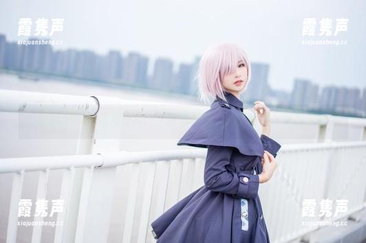 爱老师phd的泳池日常：无圣光写真，轻松自在又带点暧昧。