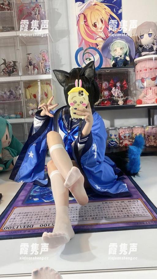 美图资源大放送！白栎Shirly和鸣潮的奇妙邂逅，朽叶千咲仿佛能说话。