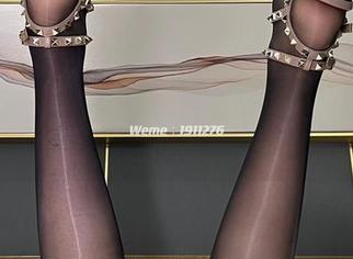 微密圈 – 快来围观！白龙猫女的校服美图能把你迷得神魂颠倒！