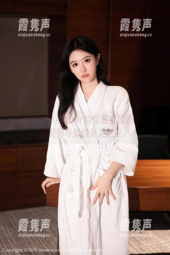 秀人网-冷月yuer 秀人网 - 冷月yuer给你最美的惊喜:最新美图与她的美足邂逅。
