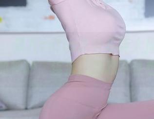 秀人网 – 果儿celia泳衣写真大揭秘，裹着阳光的神秘，连海风都忍不住想靠近！