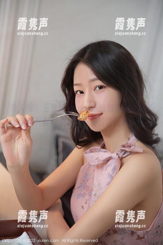 秀人网-王馨瑶yanni 秀人网 - 王馨瑶yanni的瑜伽瞬间,清新与宁静共舞:免费下载她的作品集,赶紧的!