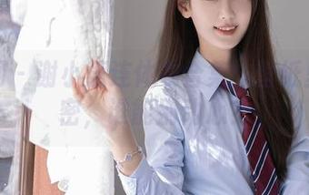 秀人网 – 谢小蒽连体衣合集：壁纸里的秘密，谁能别动心？