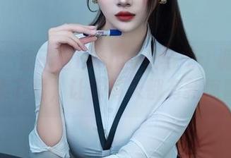 秀人网 – 鱼子酱Fish的双马尾：调皮的作品集下载，让你每天都有新惊喜！