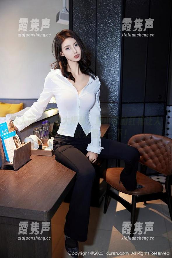 秀人网 - 原图大揭秘：鹿小茜的红裙让人想多了，快来感受一下！