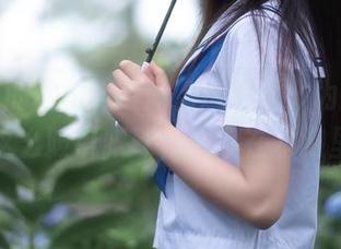 浴缸里的秋山AkI：精选图片，为什么泡澡这么吸引眼球，答案在水泡里！