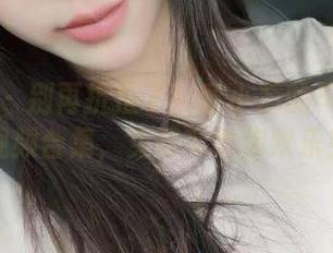 微密圈 – 别再抗拒了!童小芯的早期美拍视频合集,免费带给你欢乐!