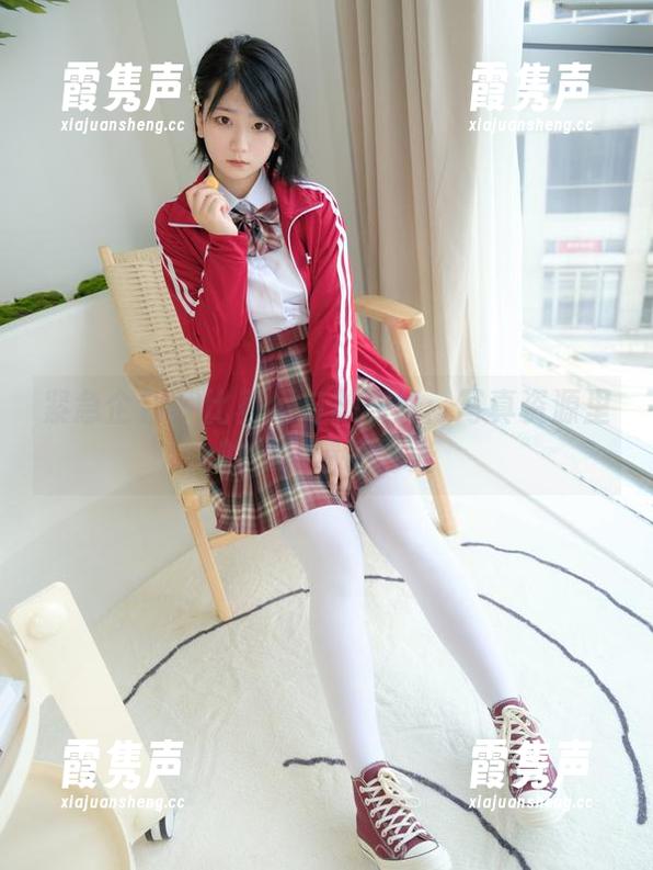 紧急企划 - 比基尼与林书辞：写真资源里的夏日清凉时光