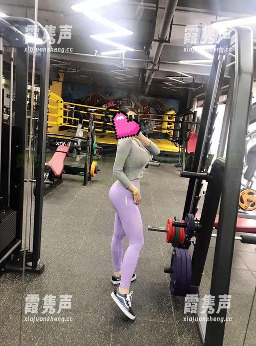 微密圈 - 紫色哒豚豚的日常瞬间：免费图集，你敢不敢点开？