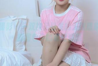 绮梦摄影 – 一双裸足引发的无限想象：白韵图包中的秘密资源
