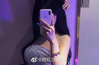 微密圈 – 脸红Dearie的白裙子：美图图集，带你走进光影的梦幻旋涡！